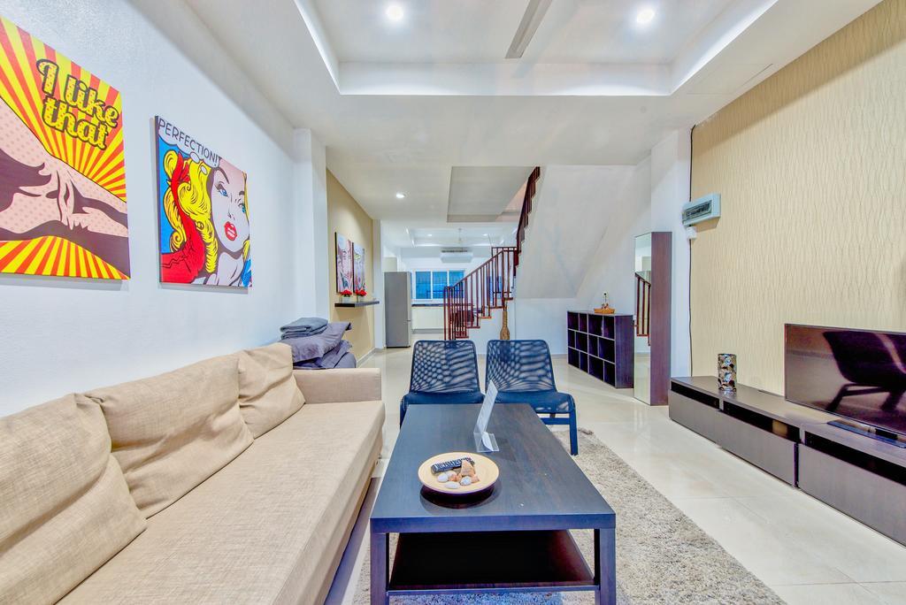 The Hidden Gem Villa Pattaya Exterior photo