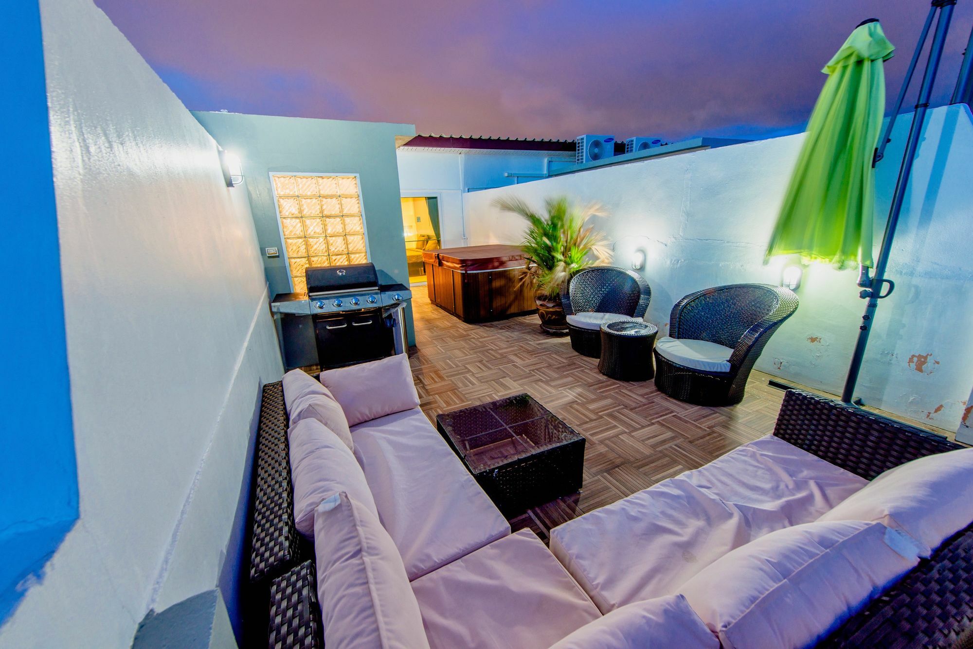 The Hidden Gem Villa Pattaya Exterior photo